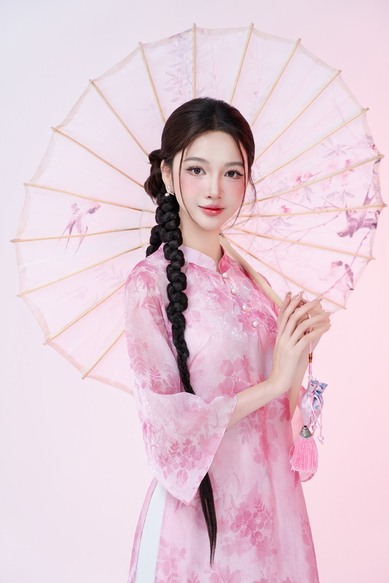 áo dài phối hoa in họa tiết